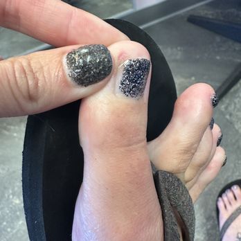 Le's Nails & Waxing - Nail Salons Near Me - Phoenix, Arizona