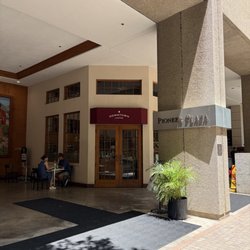 Downtown Coffee - Store front