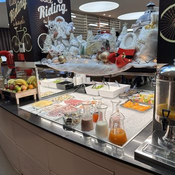 Hotel Velotel - Breakfast - Restaurants Near Me - Bruges, VWV