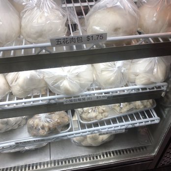Wei Mei Xian - a display case filled with doughnuts - Chinese Near Me - Brooklyn, New York Wei Mei Xian - a display case filled with doughnuts - Chinese Near Me - Brooklyn, New York