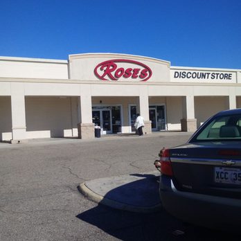 Roses Discount Store - Front of the store - Women's Clothing Near Me - Baton Rouge, Louisiana