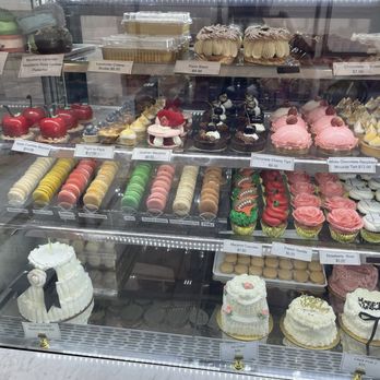 Rocheli Patisserie - Pastries - Bakeries Near Me - Austin, Texas