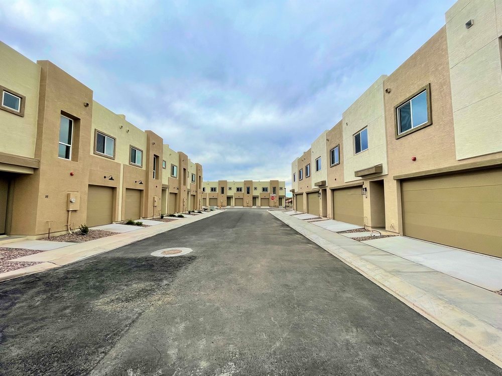 Stone View on Dobbins - property management company in Phoenix, AZ