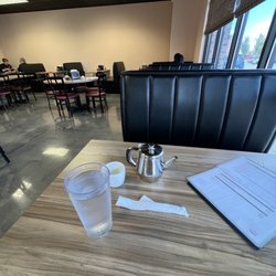 Meimei's Dim Sum House - 8 booths.