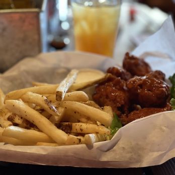 Classic Cue - Hot wings and fries - Sports Bars Near Me - South Lake Tahoe, California Classic Cue - Hot wings and fries - Sports Bars Near Me - South Lake Tahoe, California
