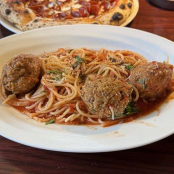 Vesuvio - Spaghetti & Meatballs "Grandma Celia" - Pizza Near Me - Carmel-by-the-Sea, California