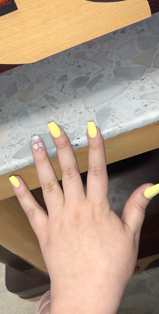 NEW NAILS 15 Photos & 24 Reviews Nail Salons 647 Colemans