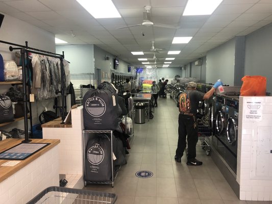 Rattle & Hum Laundry Co. by null