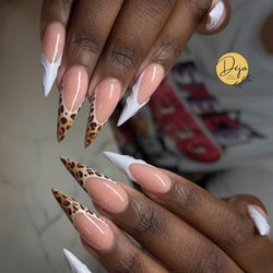 Deja Nail Lounge