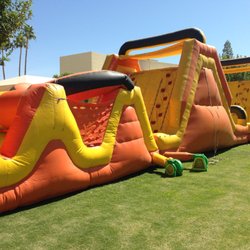 Party Professionals - Giant Obstacle Course