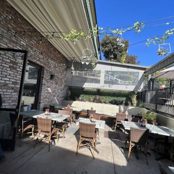 Surisan - Aesthetic outdoor seating - Korean Near Me - San Francisco, California Surisan - Aesthetic outdoor seating - Korean Near Me - San Francisco, California