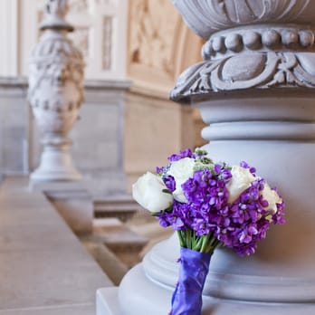 Burlingame LaGuna Florist - Wedding bouquet - Florists Near Me - Burlingame, California Burlingame LaGuna Florist - Wedding bouquet - Florists Near Me - Burlingame, California