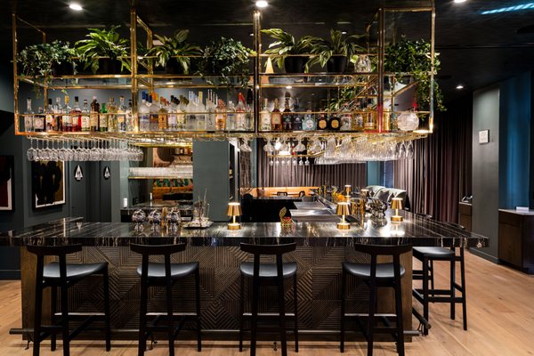 S Bar Brentwood by null