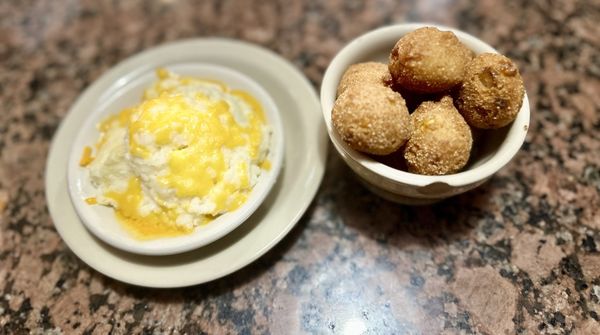 The Real New Orleans Style Restaurant by null