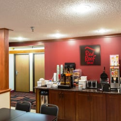 Red Roof PLUS+ & Suites Malone - Current Breakfast Area