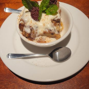 Charleston's - Comfort Food Near Me - Oklahoma City, Oklahoma