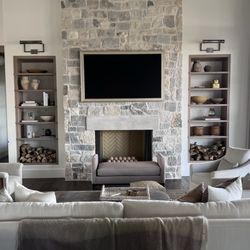 AMBIENTI Audio Video Architects - Samsung FrameTV with ArtDeco Frame