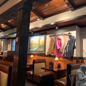 LongHorn Steakhouse - Inside - Steakhouses Near Me - Strongsville, Ohio LongHorn Steakhouse - Inside - Steakhouses Near Me - Strongsville, Ohio