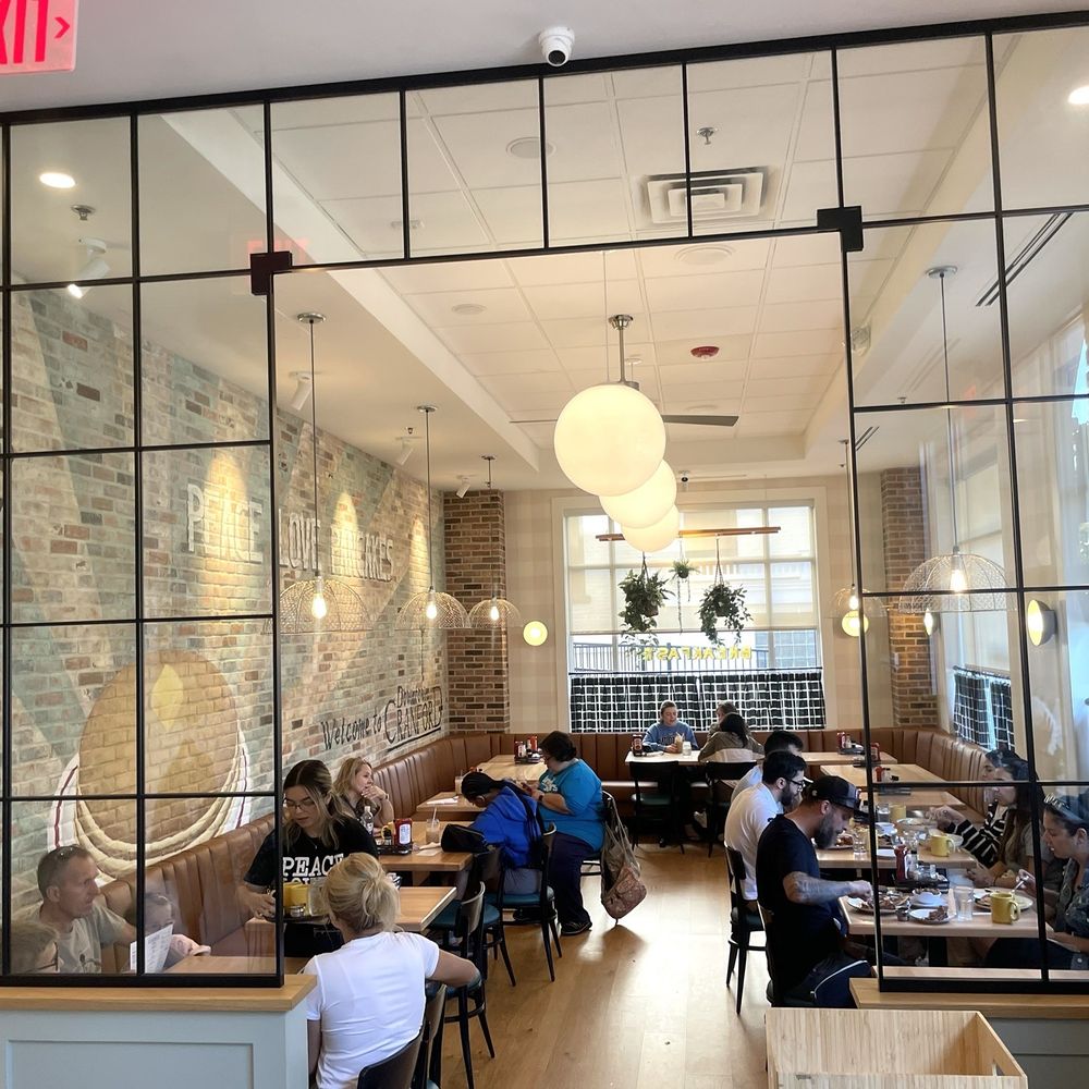 Toast City Diner - Interior (right) - Breakfast & Brunch Near Me - Cranford, New Jersey Toast City Diner - Interior (right) - Breakfast & Brunch Near Me - Cranford, New Jersey
