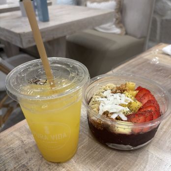 Pura Vida Miami - Açaí bowl - Breakfast & Brunch Near Me - Beverly Hills, California Pura Vida Miami - Açaí bowl - Breakfast & Brunch Near Me - Beverly Hills, California