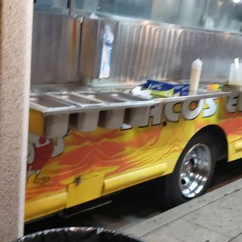 Tacos El Pollo - Napkins, straws, clear bags, forks and single ounce containers - Food Trucks Near Me - San Gabriel, California Tacos El Pollo - Napkins, straws, clear bags, forks and single ounce containers - Food Trucks Near Me - San Gabriel, California