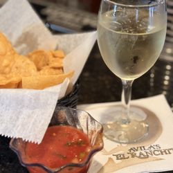 Avila's El Ranchito - Great vibes and best salsa EVER!