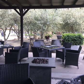 Peter Cellars - Wine Tasting Room Near Me - Sonoma, California