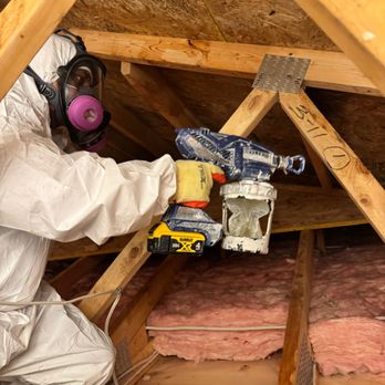Restoration Professionals - Our crew suited up for a large-scale mould remediation project in Toronto. Safety first, always. - Damage Restoration Near Me - Scarborough, Ontario Restoration Professionals - Our crew suited up for a large-scale mould remediation project in Toronto. Safety first, always. - Damage Restoration Near Me - Scarborough, Ontario