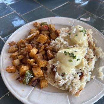 Drakes - Fresh Dungeness Crab Benedict - New American Near Me - San Carlos, California Drakes - Fresh Dungeness Crab Benedict - New American Near Me - San Carlos, California