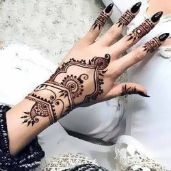 Aakriti Threading & Wax Bar