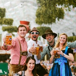 Travr - Praguetoberfest Trip | Oktoberfest | www.travr.life