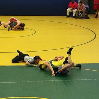 Hermitage High School - Going for the pin - Middle Schools & High Schools Near Me - Richmond, Virginia
