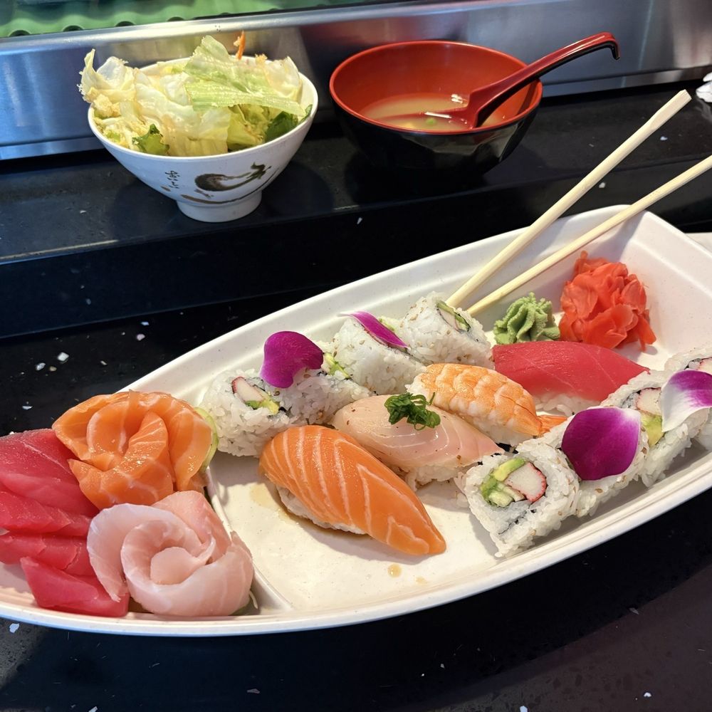 Hamachi Sushi - Sushi sashimi boast lunch special - Sushi Bars Near Me - Cathedral City, California