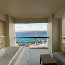 Hyatt Ziva Cancun - Turquoize Tower Balcony