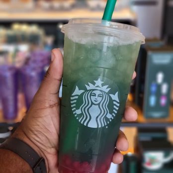 Starbucks - Summer Berry Refresher (This one won't it chief). - Coffee & Tea Near Me - Norfolk, Virginia Starbucks - Summer Berry Refresher (This one won't it chief). - Coffee & Tea Near Me - Norfolk, Virginia