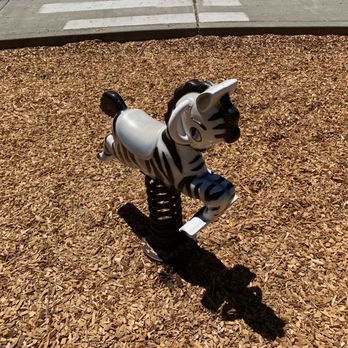 Byington Park - Parks Near Me - Newark, California