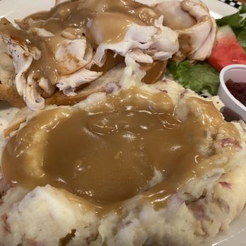 Black Bear Diner Los Banos - Open-Faced Hot Turkey Sandwich (880 cals.) - Diners Near Me - Los Banos, California Black Bear Diner Los Banos - Open-Faced Hot Turkey Sandwich (880 cals.) - Diners Near Me - Los Banos, California