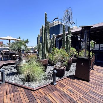 Lemon Grove - Cocktail Bars Near Me - Los Angeles, California