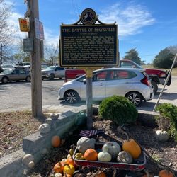 Maysville Handi-Stop - Historical marker out front