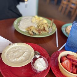 Sunrise Café - Side of grits for the Mister.