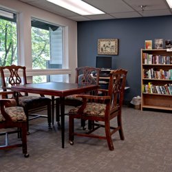 Evergreen Court - Library with Free Wifi