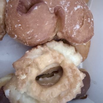 Sunny Donut - The doughnut looks like it said 60 or 09 lol but as you can see...we started with these already! - Donuts Near Me - Eastvale, California