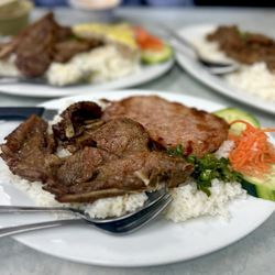 Nem Nuong Khanh Hoa - Pork Chop & Charbroiled Meat Balls with Broken Rice