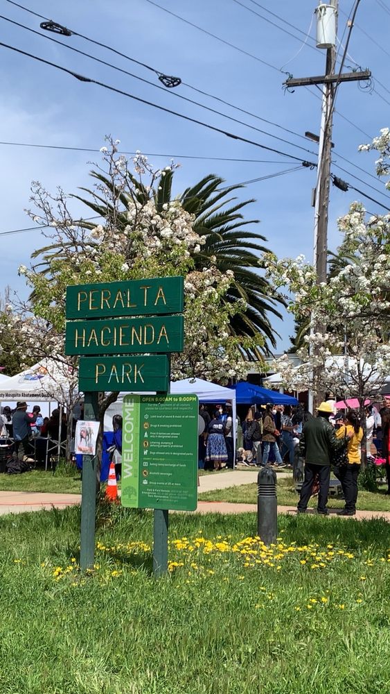 Peralta Hacienda Historical Park Logo