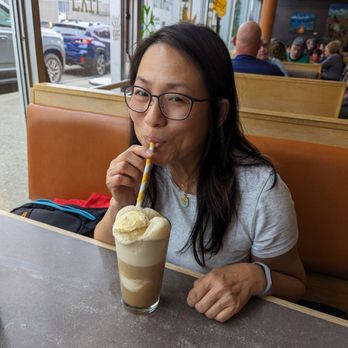 Snow City Cafe - Root beer float was da bomb - Breakfast & Brunch Near Me - Anchorage, Alaska