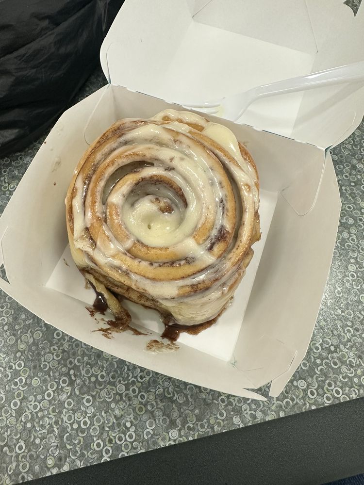 CINNABON 17301 Valley Mall Rd, Hagerstown, Maryland Bakeries
