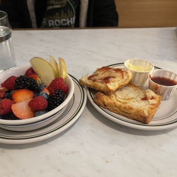 Honeypie Cafe - Fresh fruit and biscuits - New American Near Me - Milwaukee, Wisconsin Honeypie Cafe - Fresh fruit and biscuits - New American Near Me - Milwaukee, Wisconsin