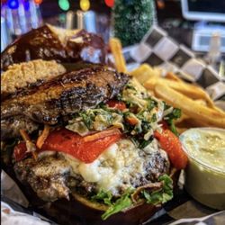 Perfect Pour - Lamb burger byo