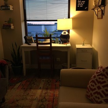 Lisa Turetsky, LMFT - Lisa Turetsky, LMFT, Office Interior - Counseling & Mental Health Near Me - Glendale, California Lisa Turetsky, LMFT - Lisa Turetsky, LMFT, Office Interior - Counseling & Mental Health Near Me - Glendale, California