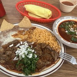 Dos Pablos - Birria plate with consome on the side